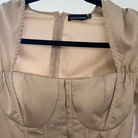 NWOT Pretty Little Thing champagne dress - Size 2 - Picture 5 of 7